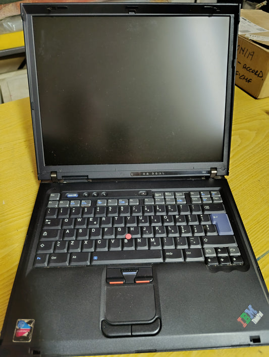 IBM ThinkPad R51 (2887) - Laptop Vintage - Pentium M - Design Iconico IBM