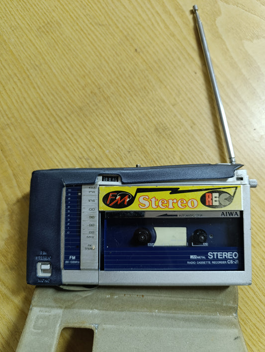Walkman Aiwa radio/lettore musicassette