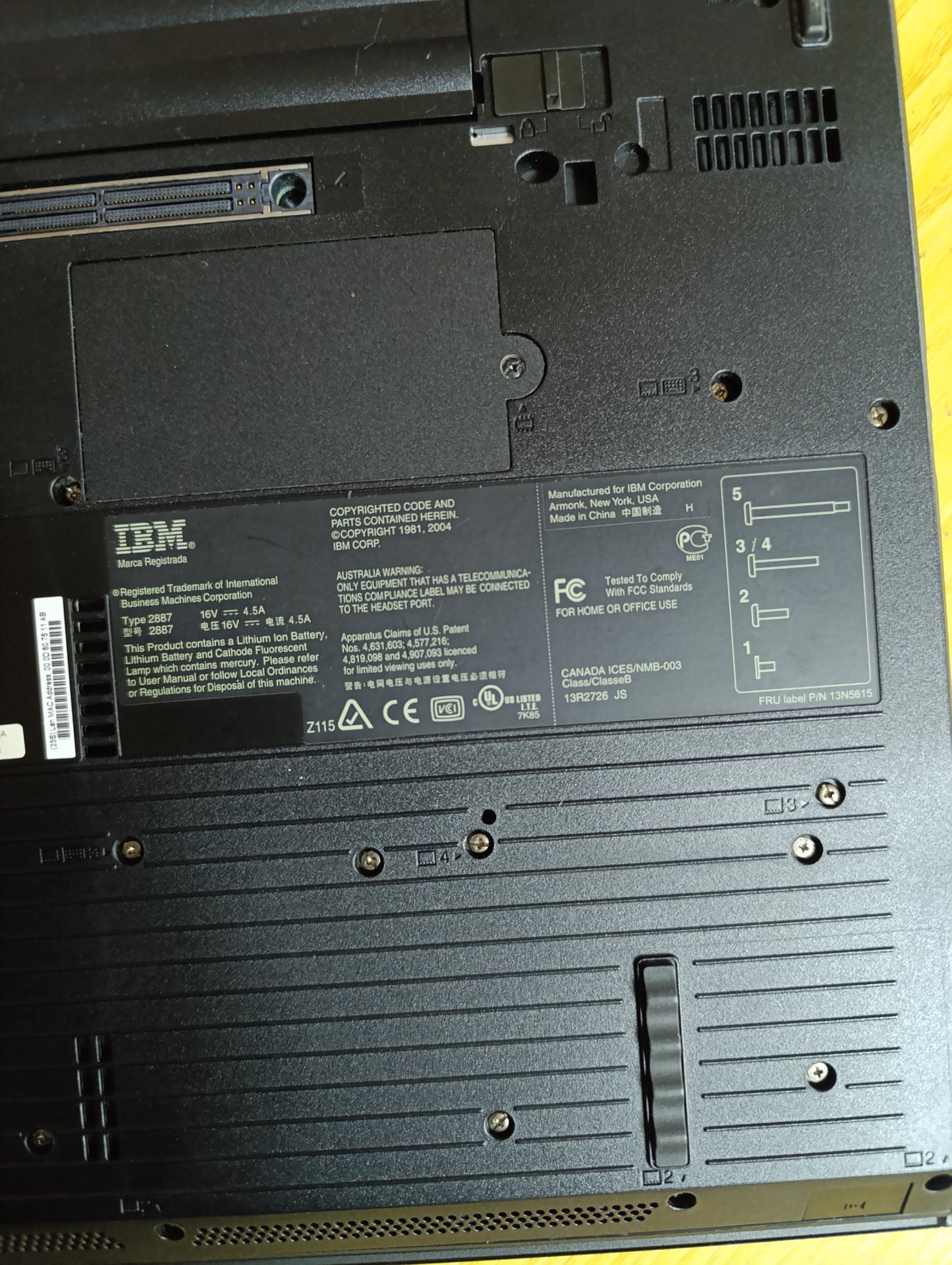 IBM ThinkPad R51 (2887) - Laptop Vintage - Pentium M - Design Iconico IBM